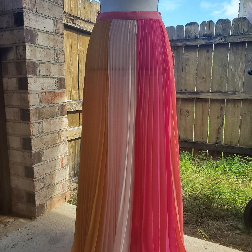Luxxel Colorblock Pleated Maxi Skirt in Pink, Coral, Yellow & Cream - Picture 9 of 10